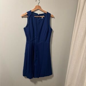 Elegant Blue Sleeveless pleated front Dress